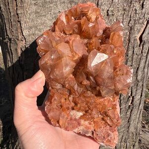 Red (1) quartz cluster | crystal